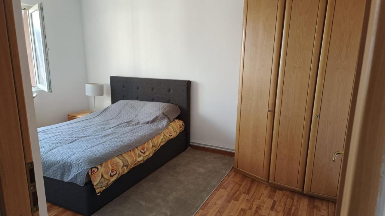 Apartament Marly Cathedral Gura Humorului Buitenkant foto